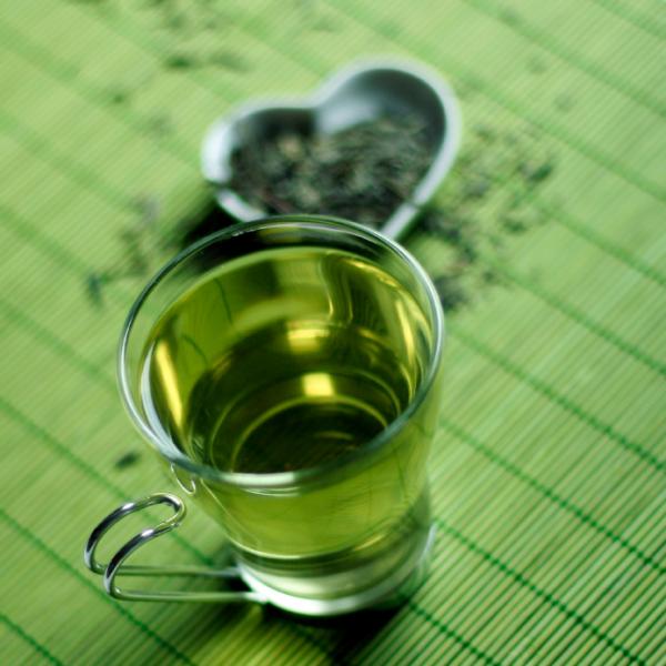Yeşil çayın zararları bilinenden fazla